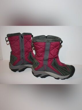 Womens Keen Betty Snowboots Side Zip Winter Insulated Snow Boots Burgundy Sz 9